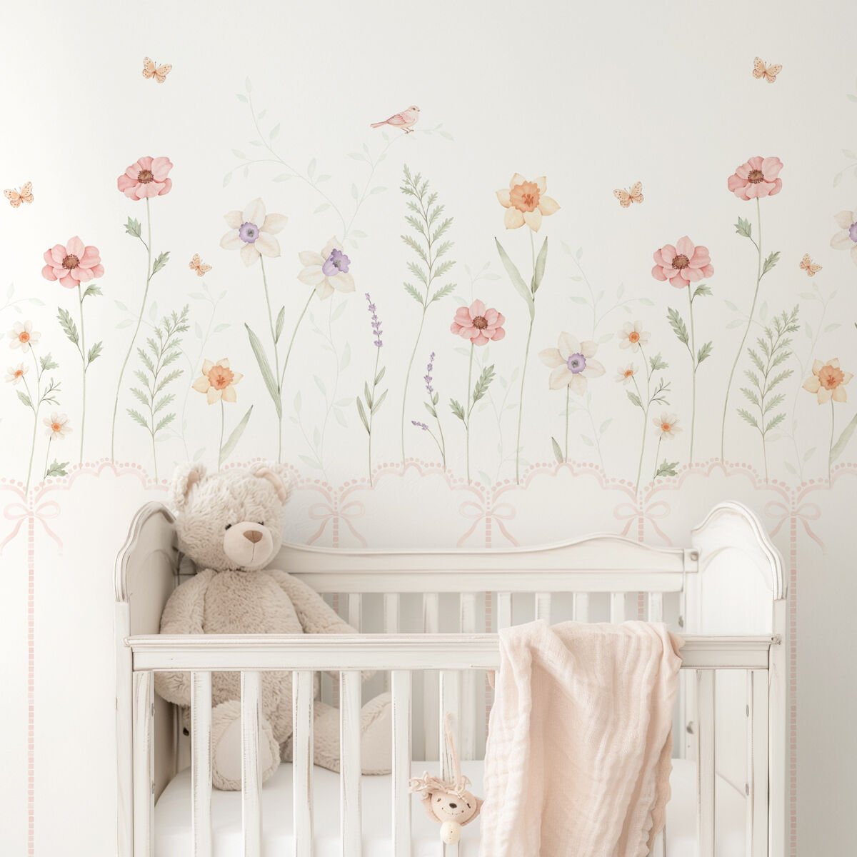 Kurdeleli Fırfır ve Çiçekler  Duvar Kağıdı